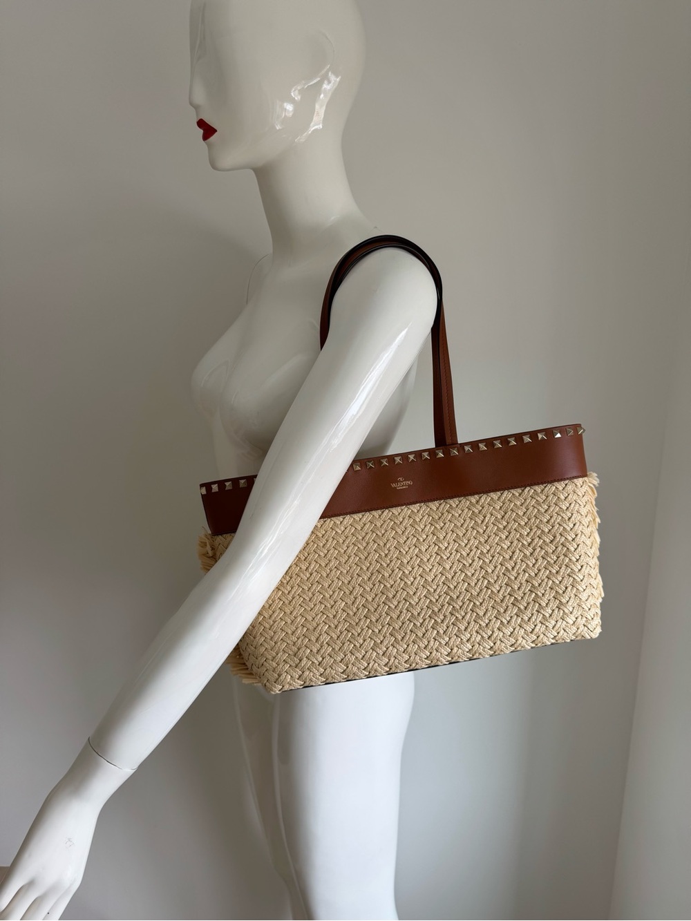 Authentic Valentino Rockstud raffia straw and brown leather tote bag - Picture 15 of 15